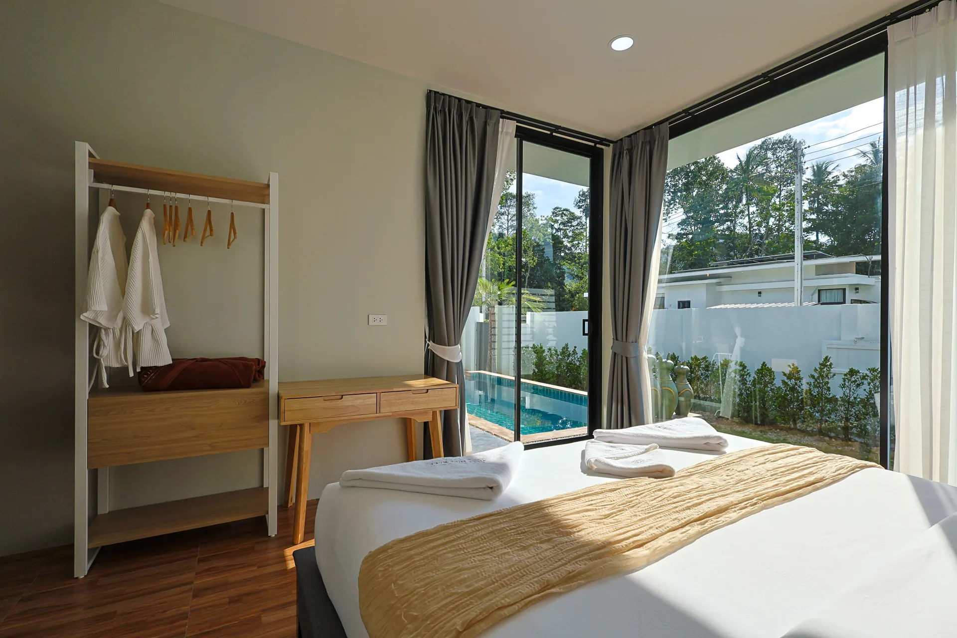 Second bedroom