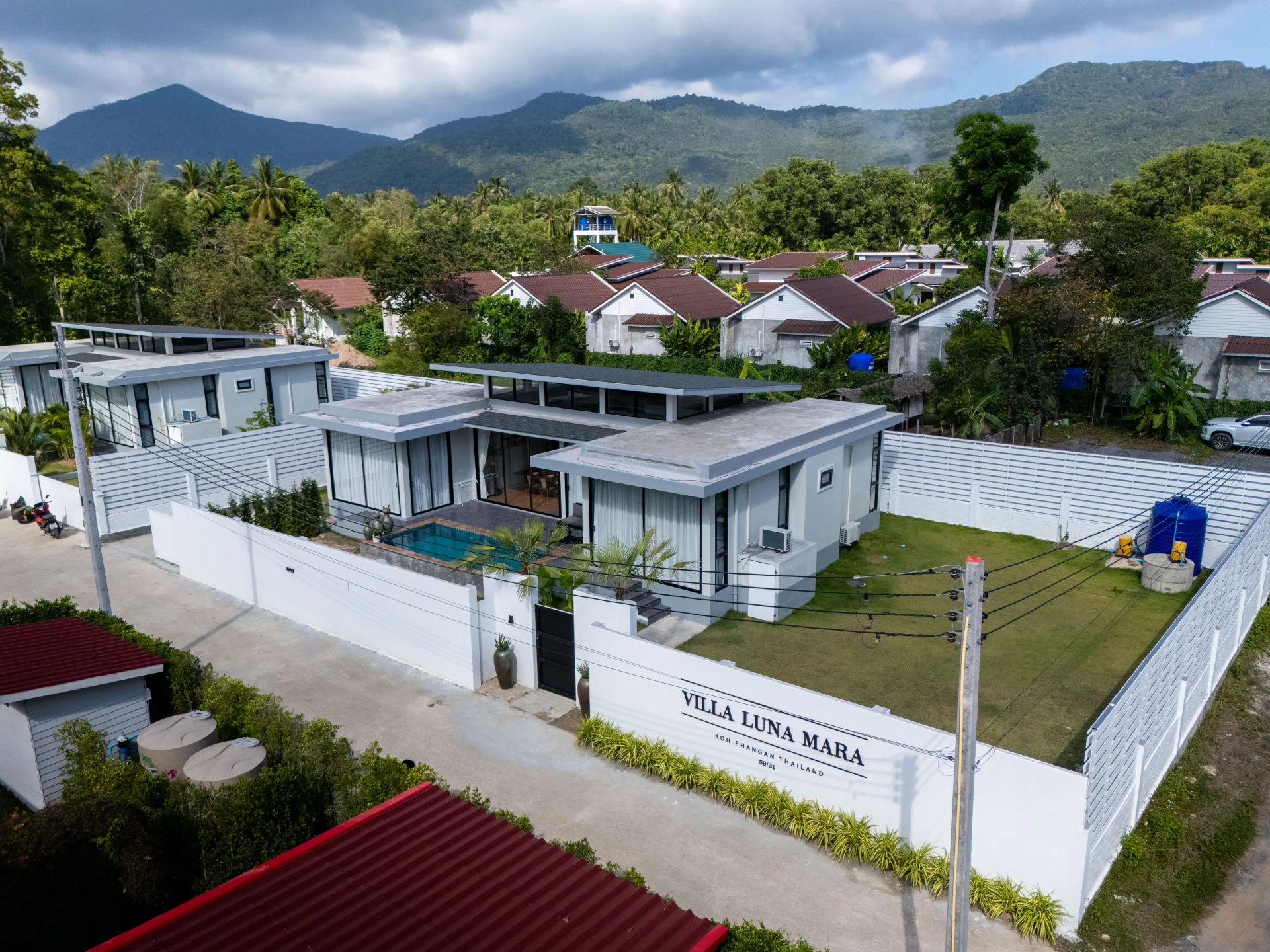 Villa Luna Mara exterior