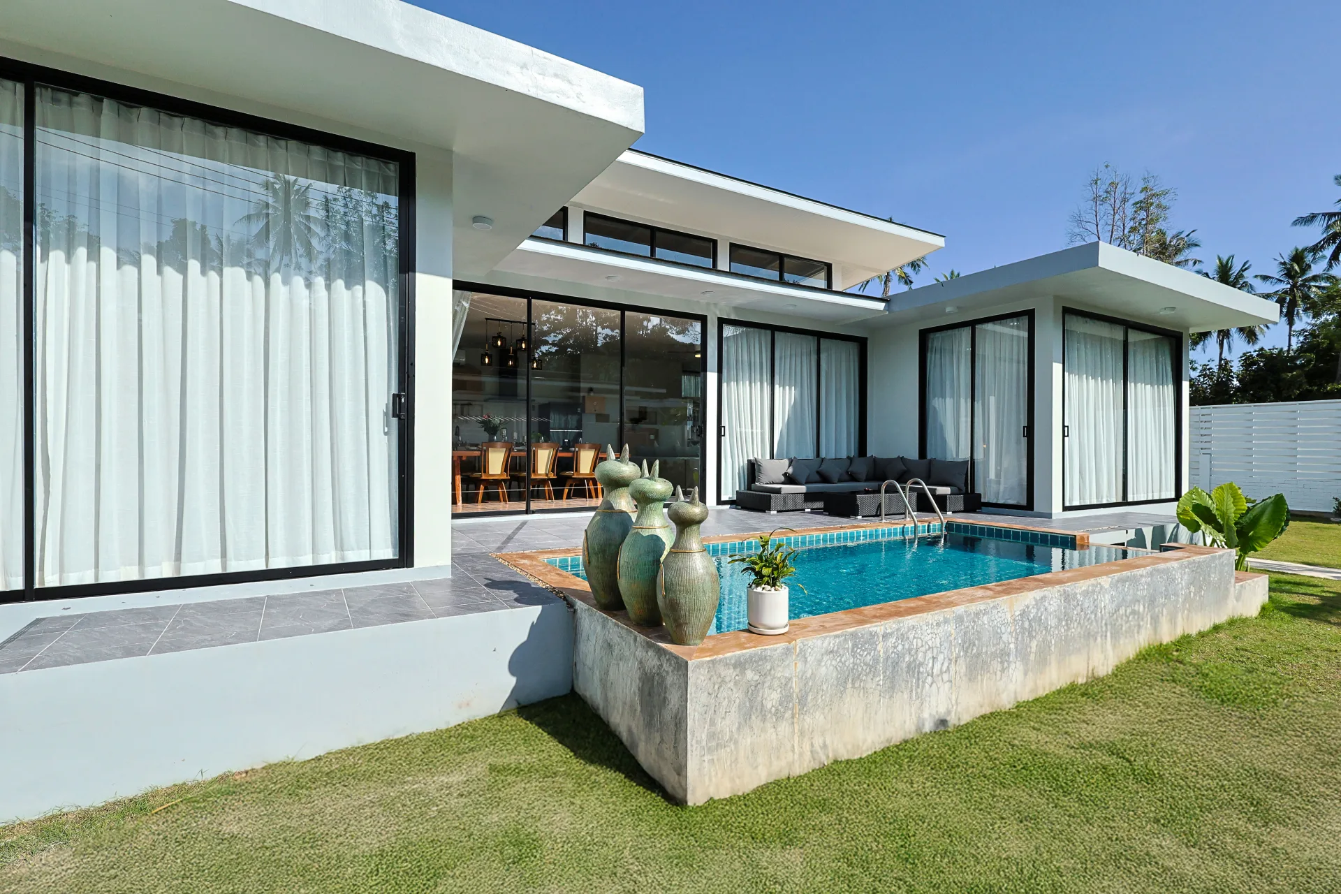Private pool